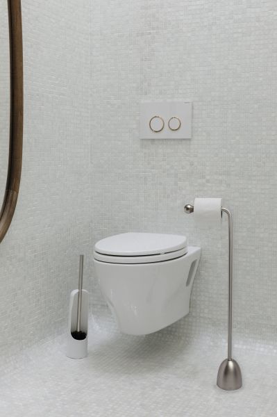 UMBRA HERON Поставка / стойка за тоалетна хартия, никел