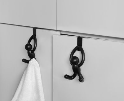 UMBRA BUDDY Комплект от 2 закачалки за врата на шкаф, черен